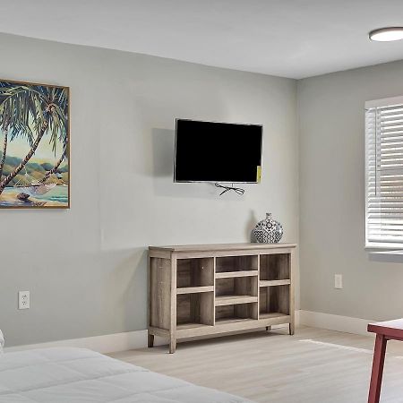 The Shell On Walnut Studio With Bath Hollywood Beach Free Parking 데이니아 비치 외부 사진