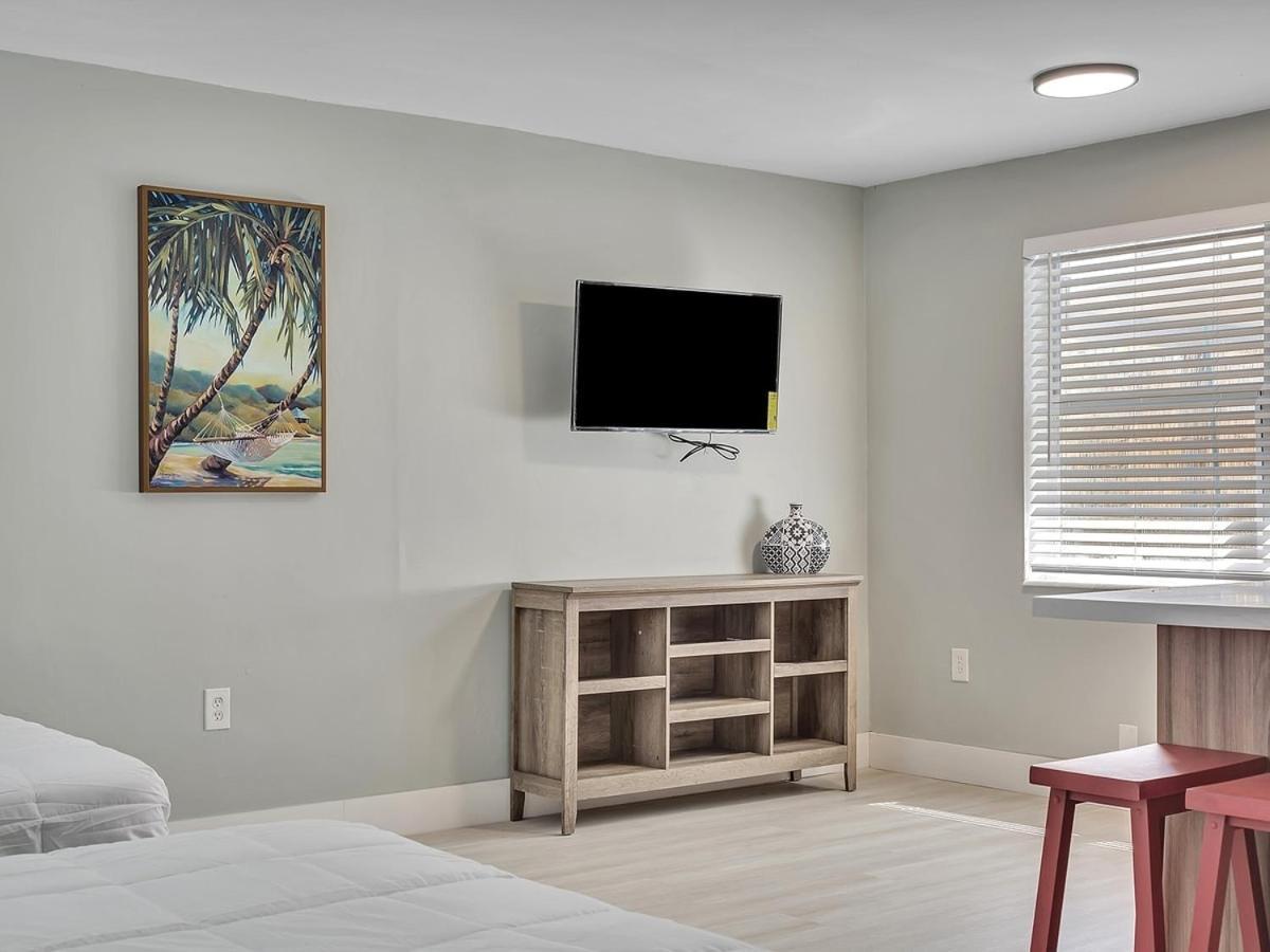 The Shell On Walnut Studio With Bath Hollywood Beach Free Parking 데이니아 비치 외부 사진